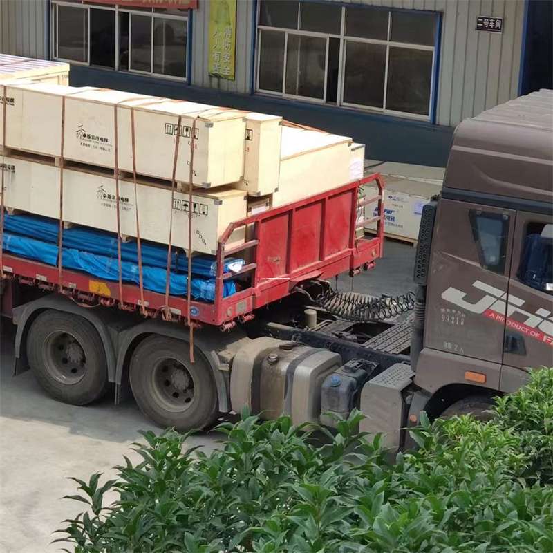 内蒙古赤峰元宝山至新疆阿勒泰福海县物流专线，一站式服务，让您的货物畅行无忧